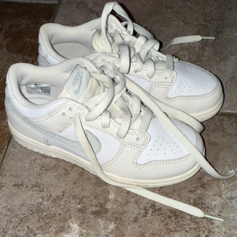 Kids Nike Cream and White dunk Sneakers
